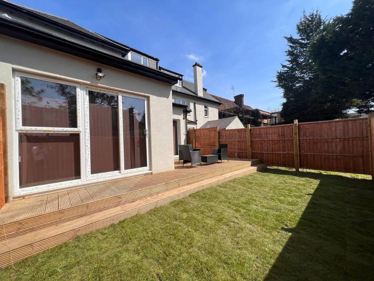 Star London Finchley Road 3-Bed Escape With Garden Apartamento Exterior foto