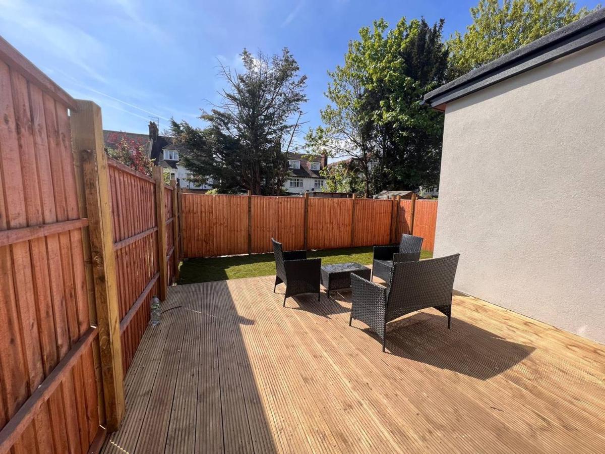 Star London Finchley Road 3-Bed Escape With Garden Apartamento Exterior foto